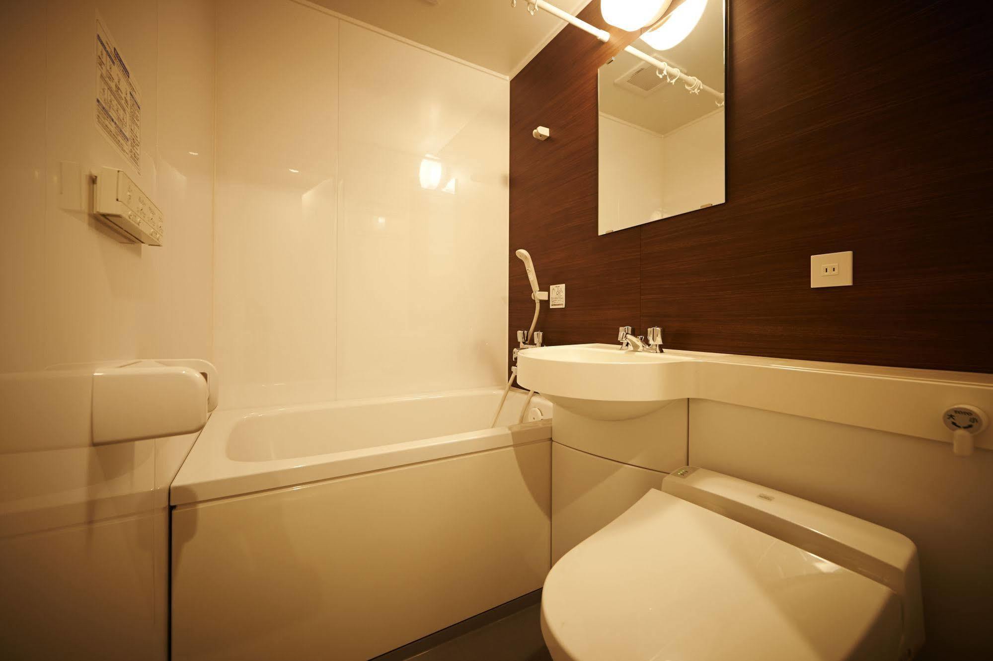 Okayama Square Hotel Plus Exterior foto